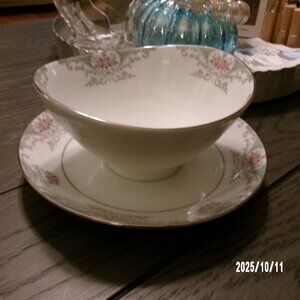 Mikasa Fine China Valentine Pattern #5507 GRAVY BOWL WITH ATTACHED PLATE